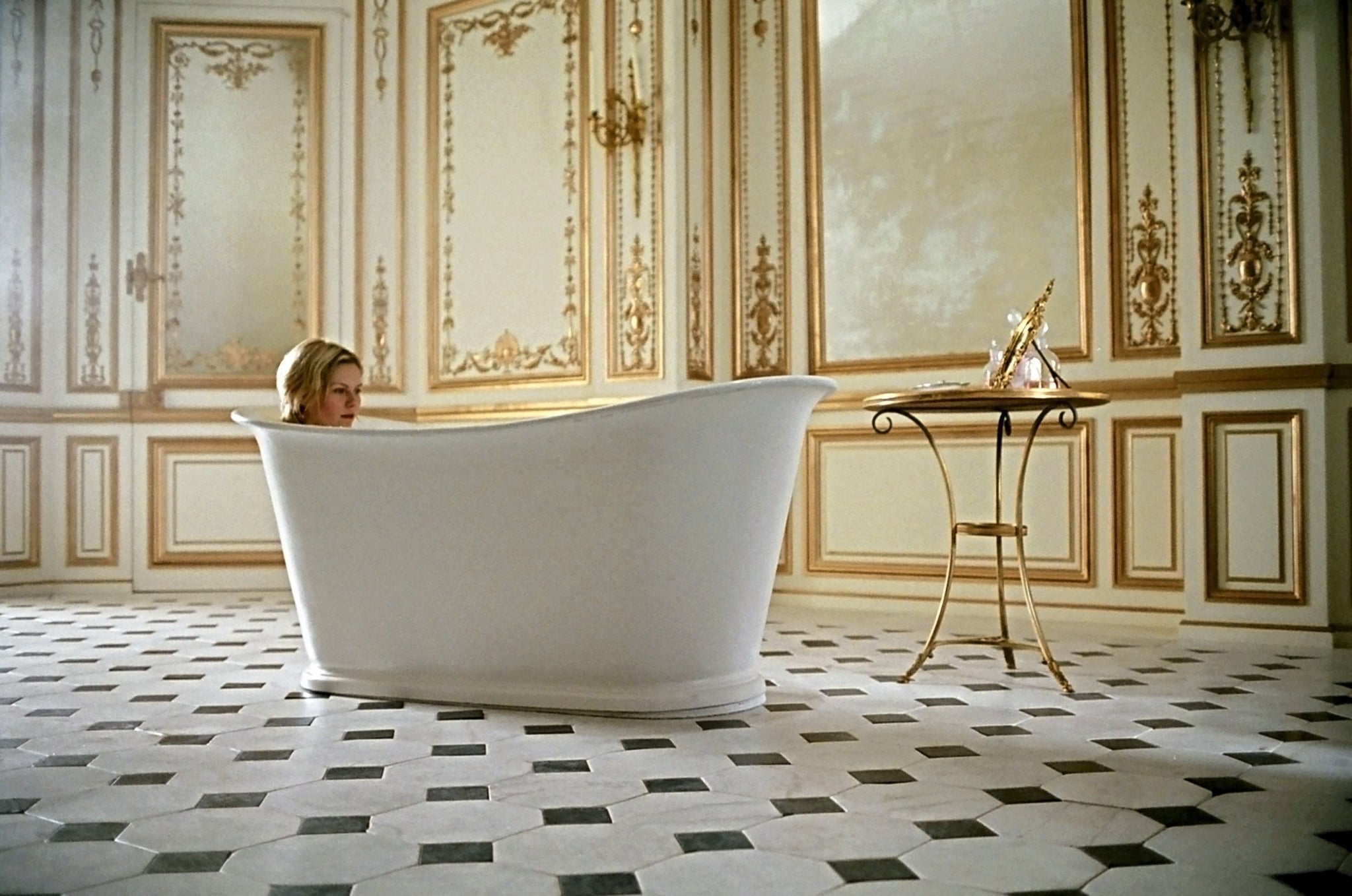 In the Mood for Mise-en-scène: A List of Iconic Interiors as Seen in Film.